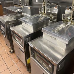 Gas Pressure  Fryer With Computron 8000 Controls 80000BTU