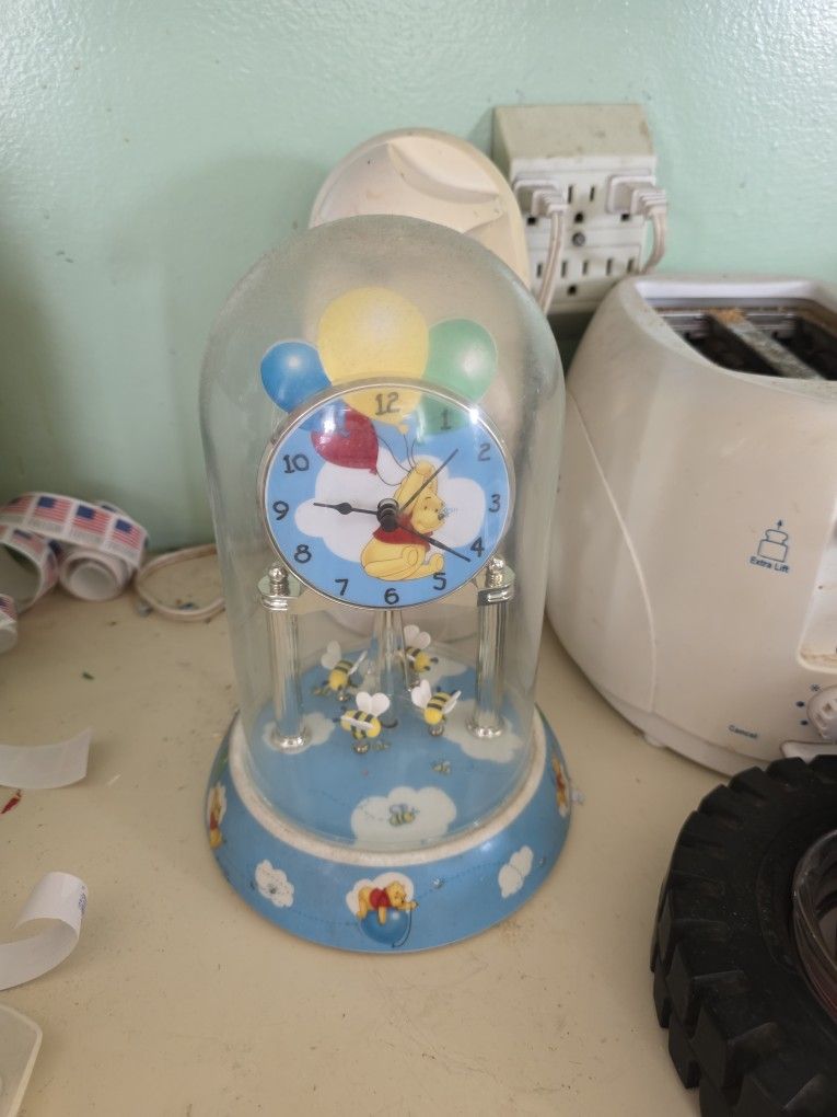 Disney Winnie the Pooh anniversary clock