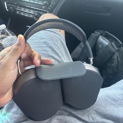 airpod maxs