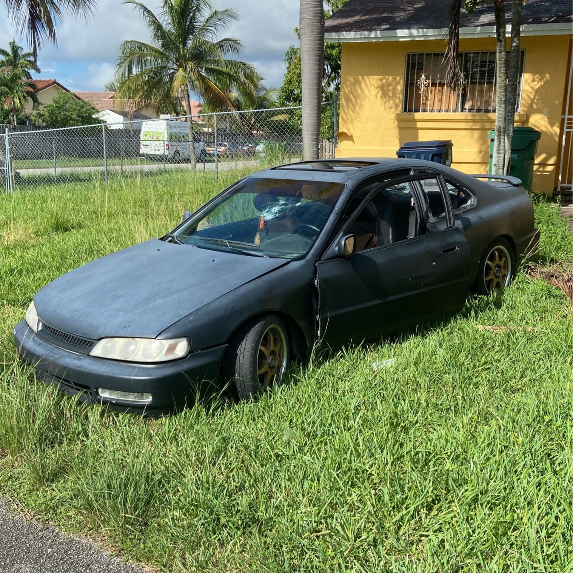 Selling As Is Honda Accord 1996 Parts Car Also  