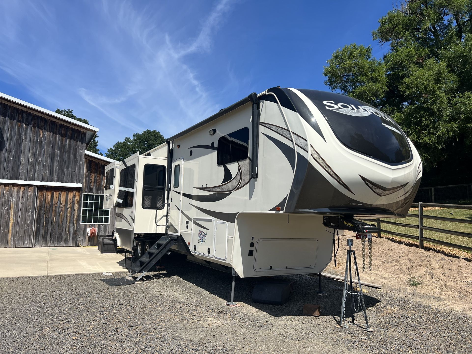 2018 Grand Design 375RES