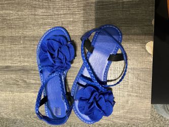Blue Floral Sandals Size 38 (Women’s 7-7.5) Barely Worn