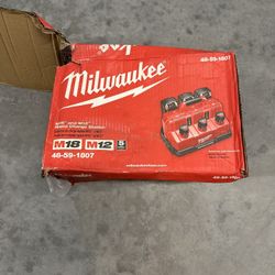 Milwaukee m18/M12 Rapid Charger