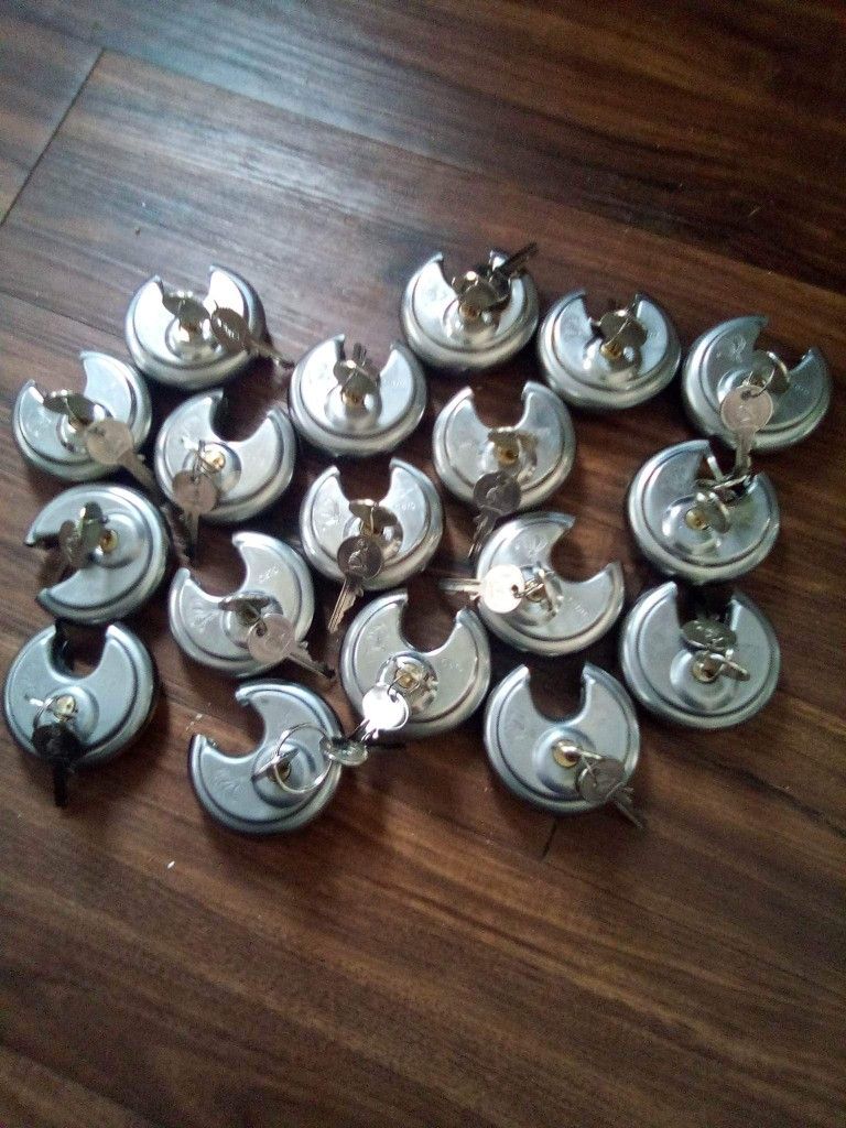 Lock's ea w/ 2 Keys (18 Total Quantity) - C870 - Brand New Never Used