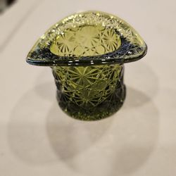 Emerald Starburst Top Hat Petite Vase