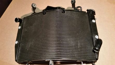 06 07 r6 radiator