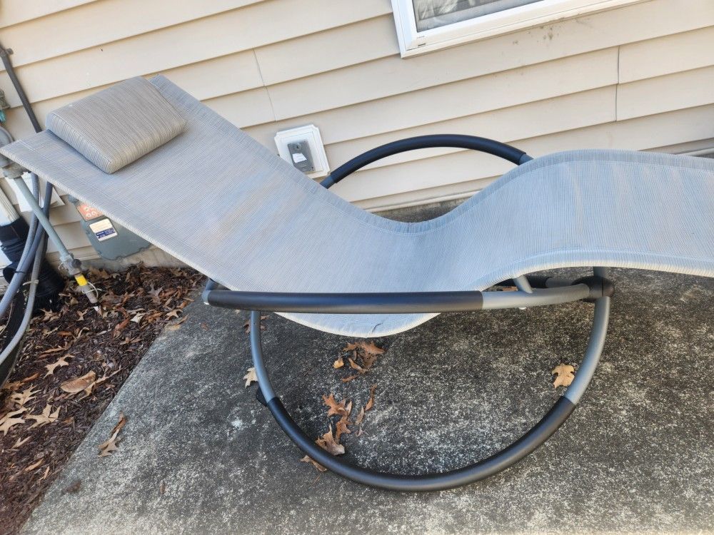 Foldable Reclining Rocking Chair with Planetary Ring Base – Breathable Comfort and Weightless Relaxation