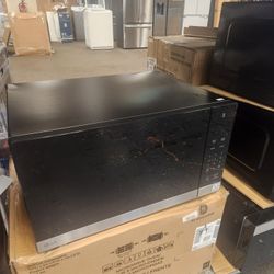 LG 2.0 Cu Ft Countertop Microwave MSER2090D