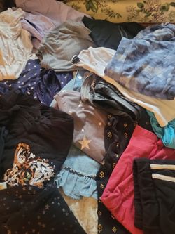 Girls 6 to 8 clothes clean