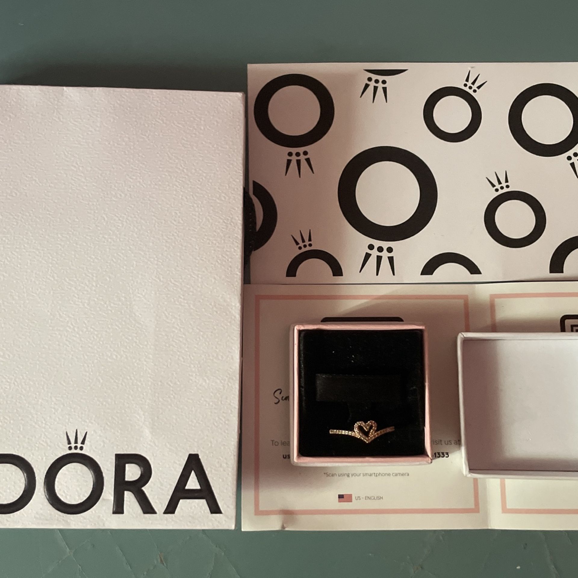 Pandora Heart Shaped RingDrexel French Style Paint Decorated Chest or Dresser