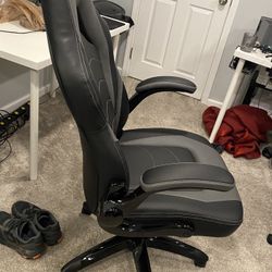 Gaming Chair, like new