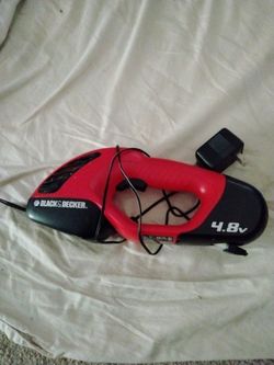 $5 Rechargeable hedge trimmer w plug in