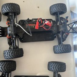 Helion atimus 18sc rc trucks