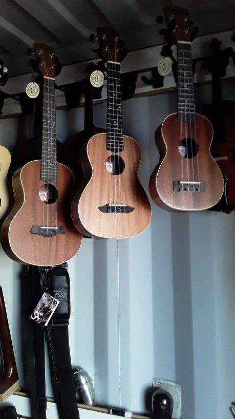 Brand New Koloa Hawaiian Ukulele Set