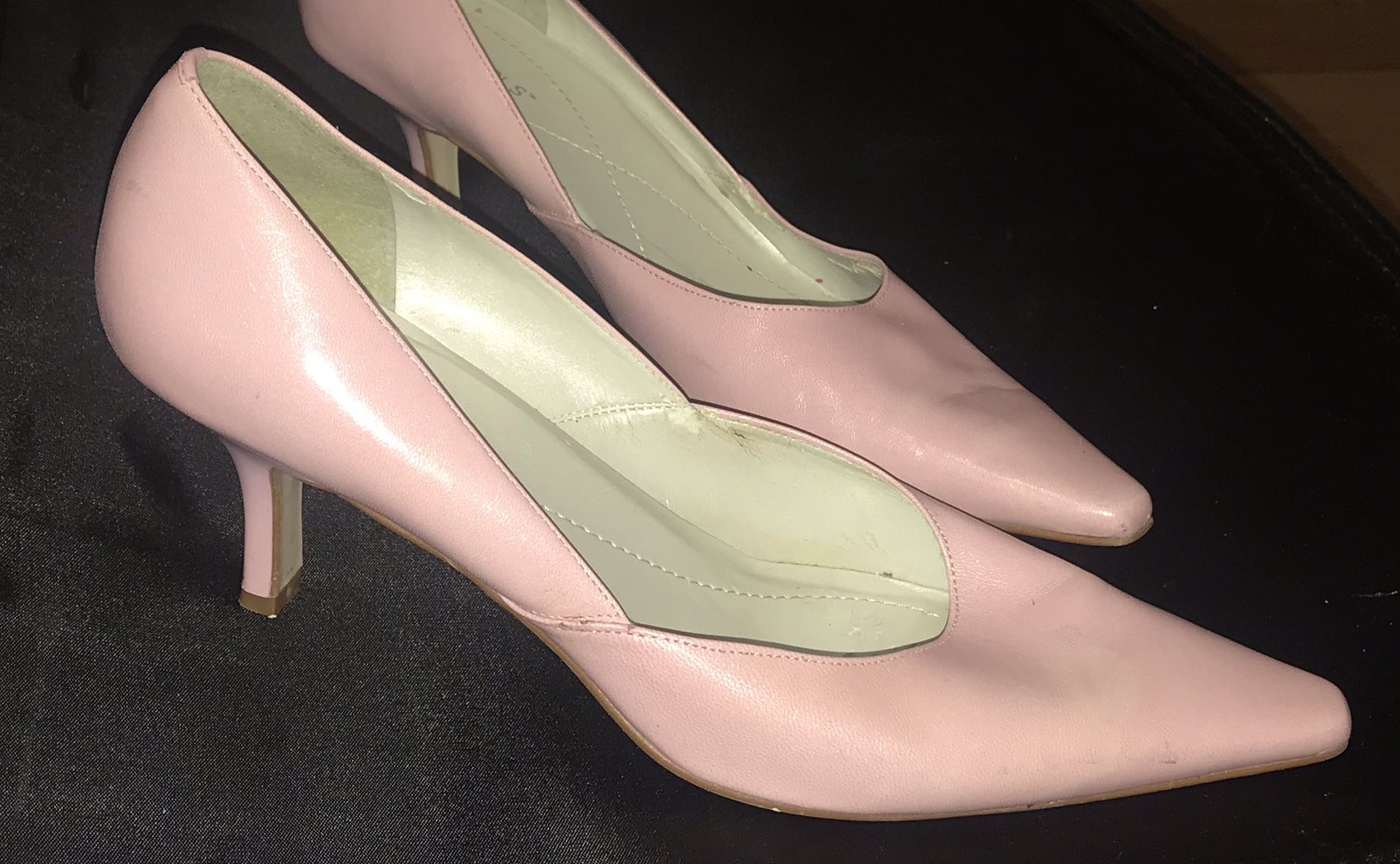 Pink Low-Heel Pointed-Toe Heels 8.5