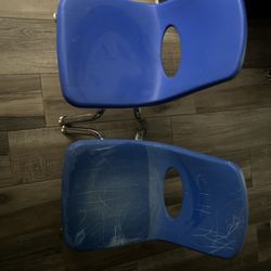 2 Kids Chairs 