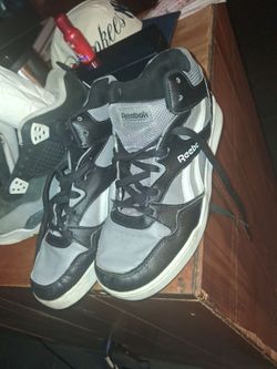 Reebok Royals size 6