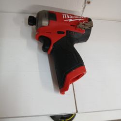 Milwaukee New Fuel Brushless M12 Surge 1/4 Hex Hydraulic Driver 