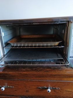 Oster Countertop Toaster Oven with Racks