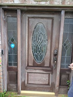 Door installer
