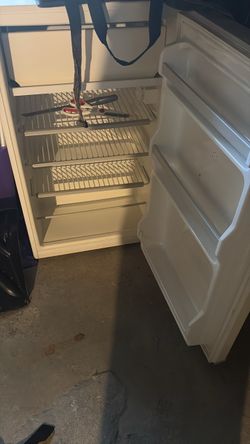 Mini fridge