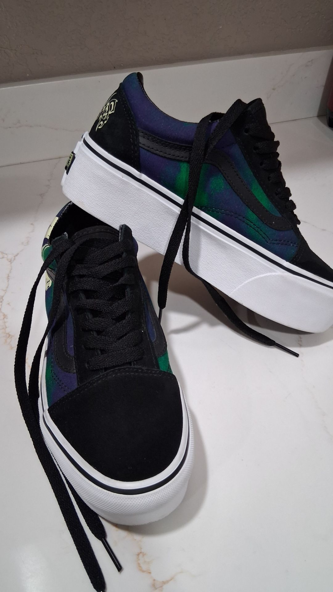Vans Old Skool Stackform 'Glow-In-The-Dark Skull Print' Womans Size 7
