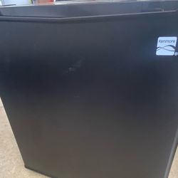 Kenmore Mini Fridge 