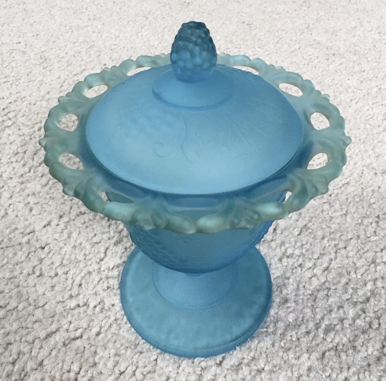 Vintage INDIANA GLASS Frosted Blue Glass Candy Dish w/ Lid Grapes Open Lace Edge
