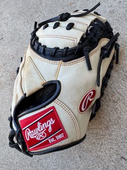 GG Elite baseball catcher glove in nice condition have more equipment available