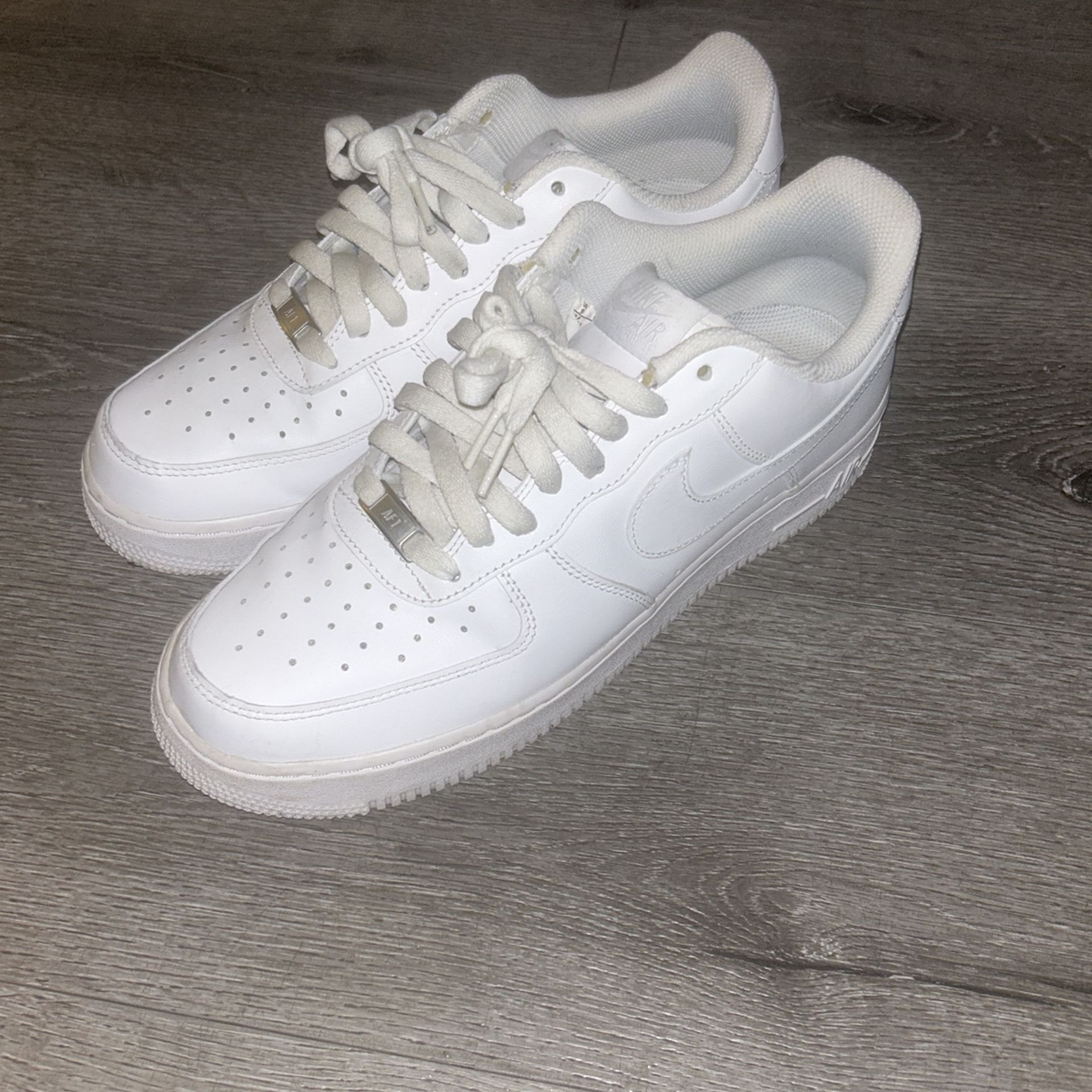 All White Air Force 1’s