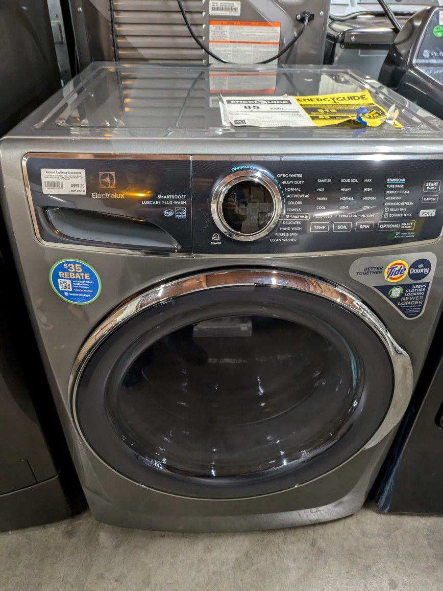 Electrolux
27 Inch Front Load Washer