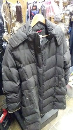 Woman's Power Down Series Jacket /.Hooded