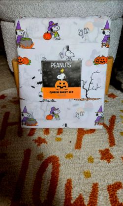 Peanuts Snoopy Halloween Witch & Pumpkin Queen Size Sheet Set by Berkshire NWT