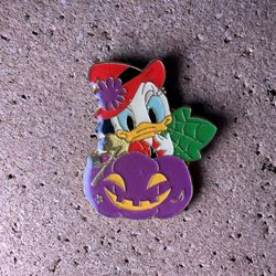 Disney Daisy Duck Pumpkin Halloween Pin Tokyo Disneyland Exclusive Limited