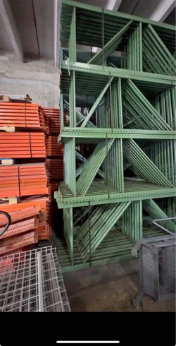 Used Pallet Rack Shelving System Components