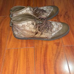 Gucci  Shoes