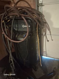 Air compressor