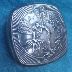 1925 Djer Kiss Compact