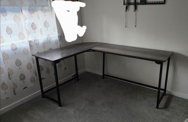 Computer table desk