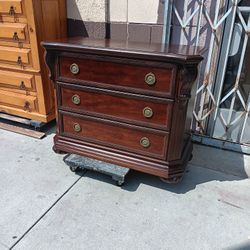 Bernheardt 3-drawer Dresser Brass Pulls
