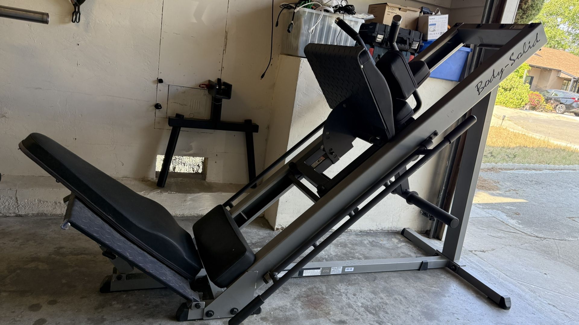 Body-Solid leg press and hack squad heavy duty