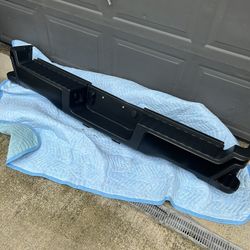 F250 F350 Super Duty XL Rear Bumper 2023-2026 Ford OEM Black Step like new take off. Some cosmetic scratches  Harness was cut off 