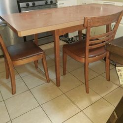 Dinning Set Tabe And Six Chairs