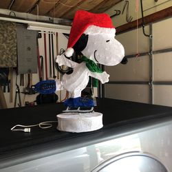 Snoopy Xmas Decorations Lights Up And Rotate s