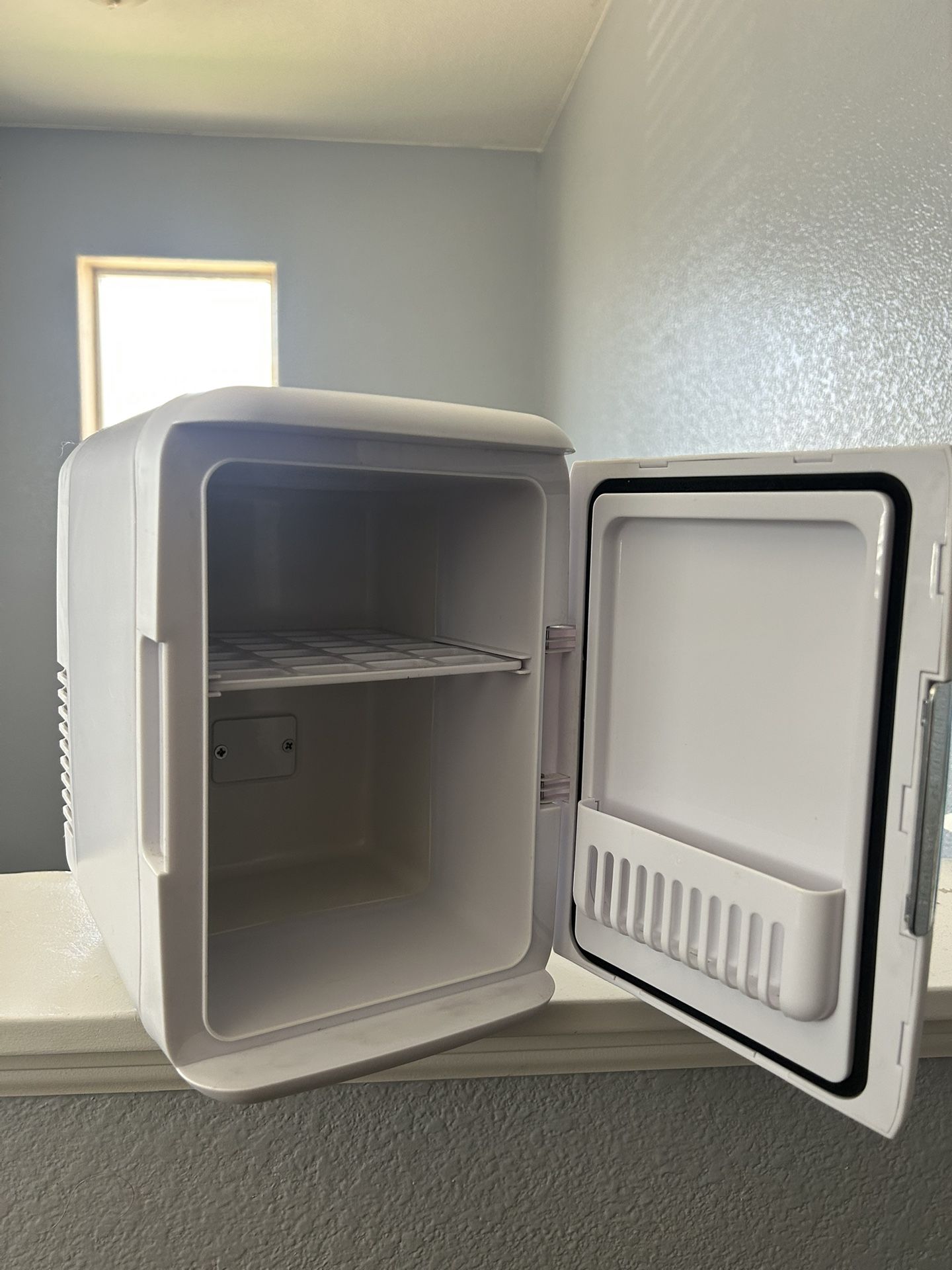 mini fridge