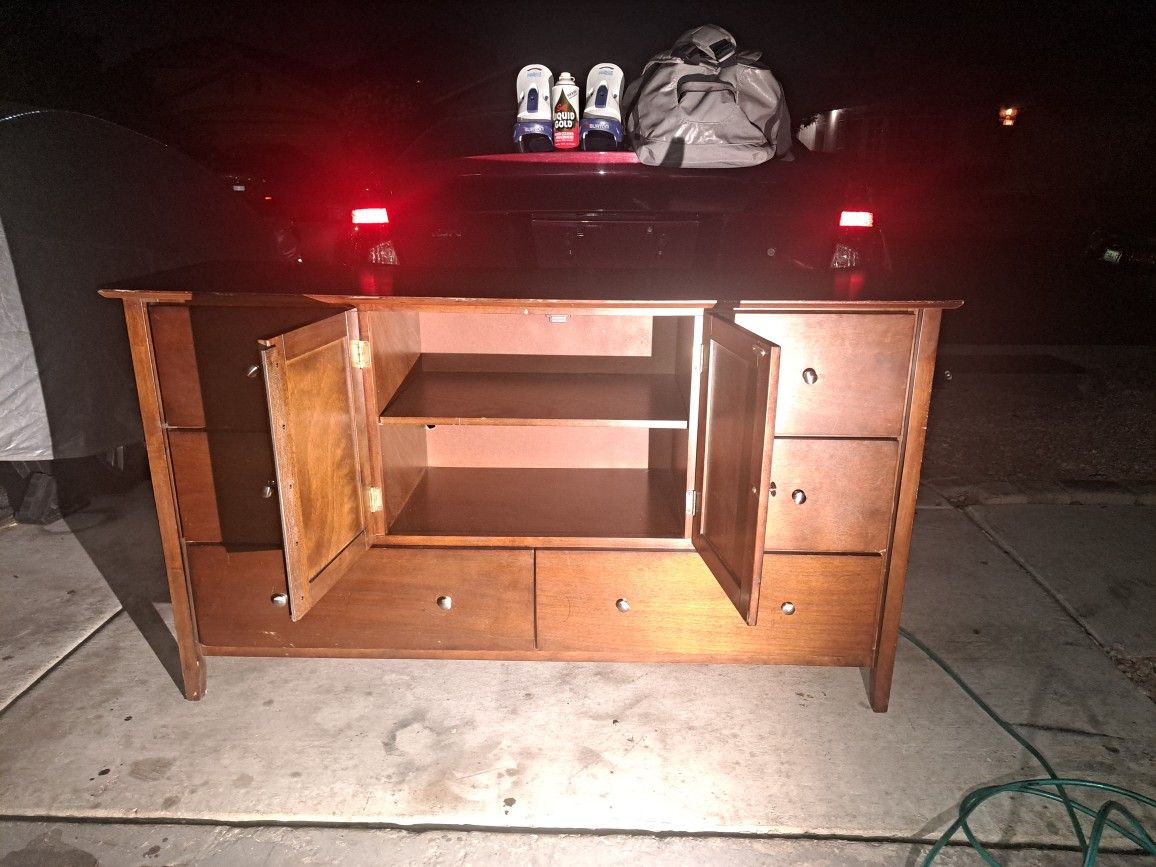 Dresser for Sale in Las Vegas, NV OfferUp