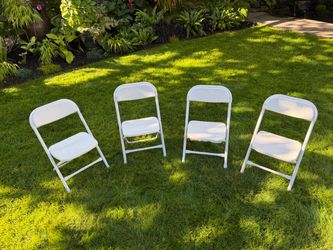 Set of 4 children’s folding chairs