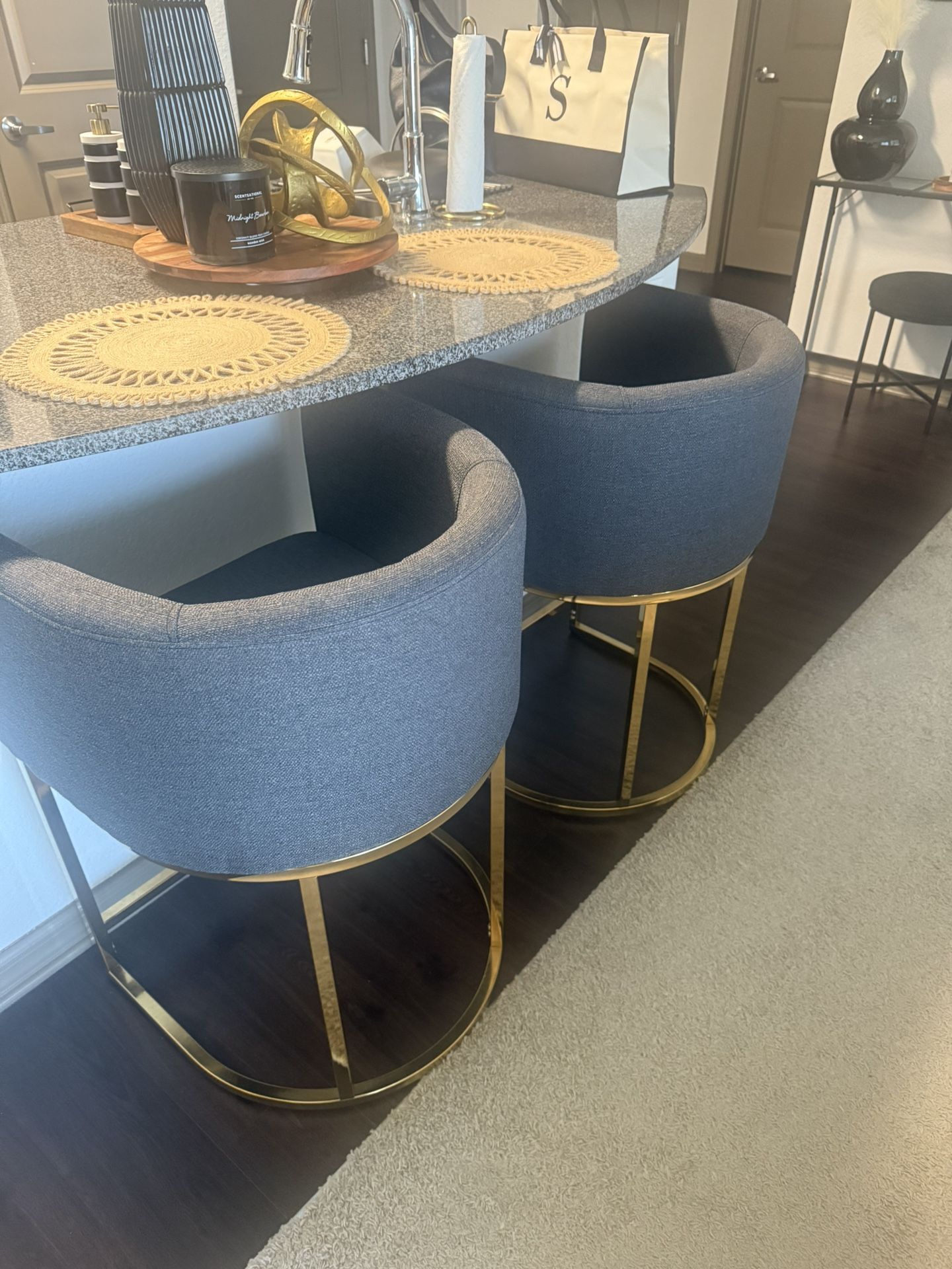 Modern Counter Height Linen Fabric Upholstered Counter Stool Set of 2, 24 inch Kitchen Island Stool with Gold Metal Frame, Charcoal