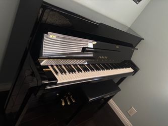 Yamaha B-2 Upright piano