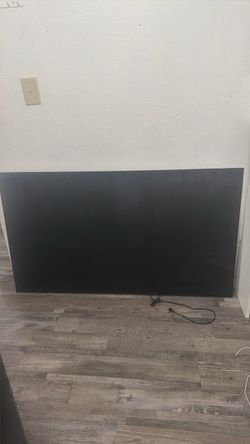 Large Flat Screen TV LG